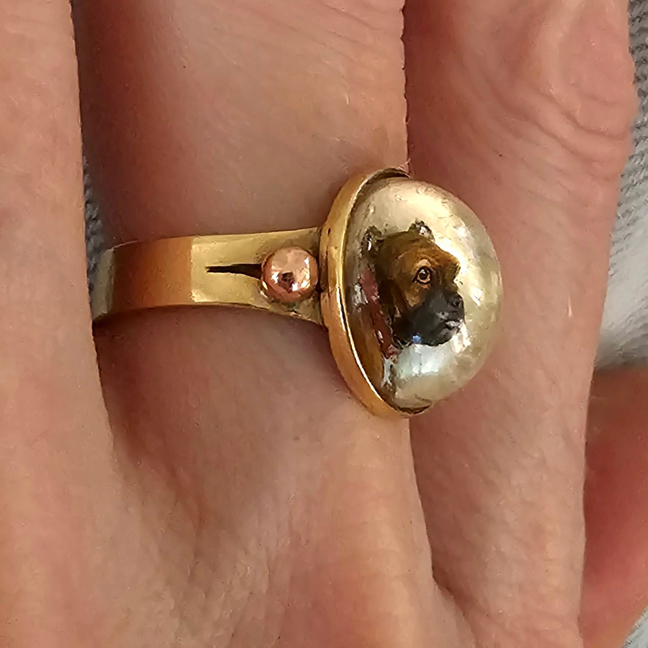 Best boy reverse carved crystal ring