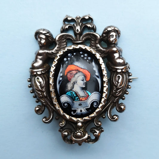 The 19th century medieval style dandy with putti frame - Medea's Mix