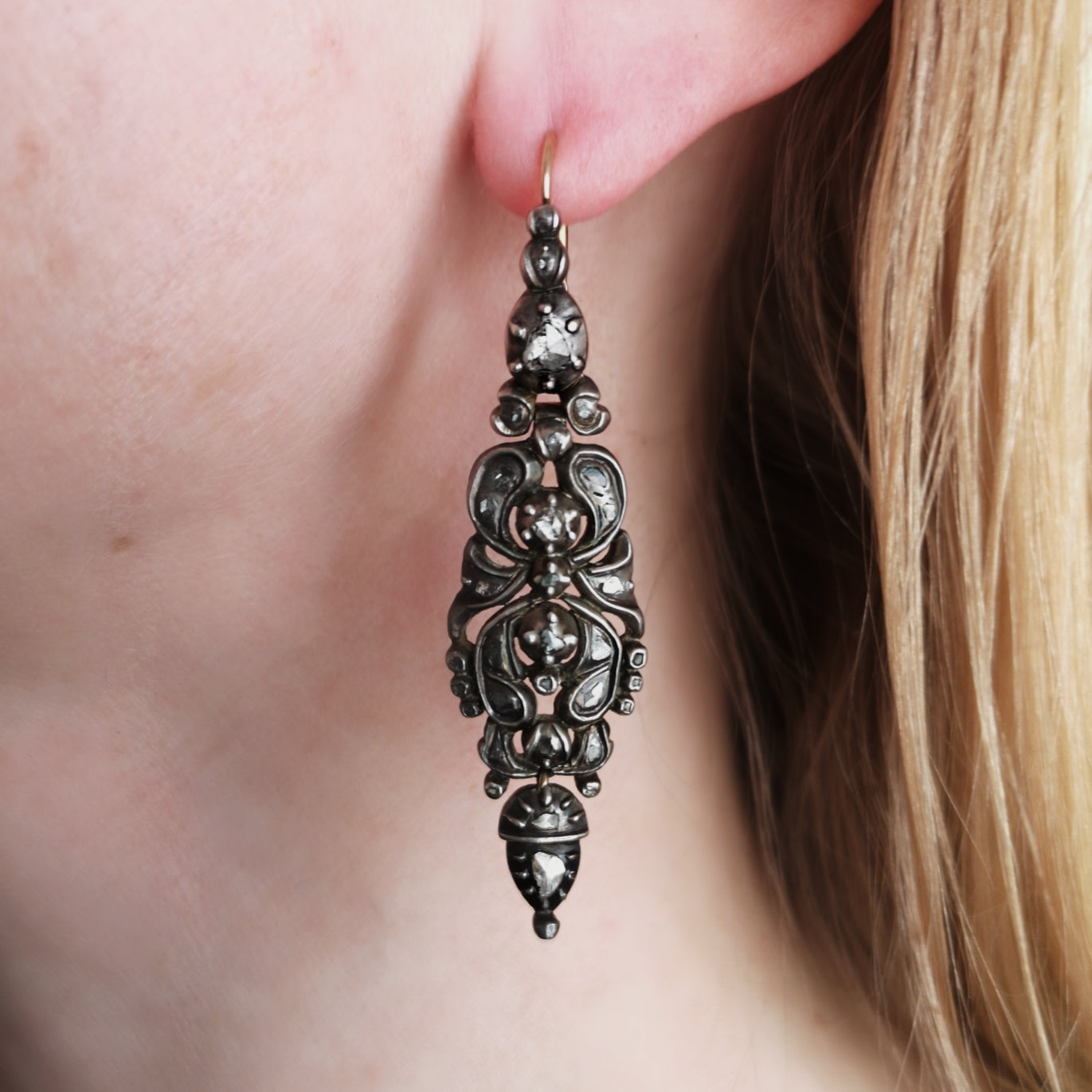 The Catalan diamond earrings - Medea's Mix