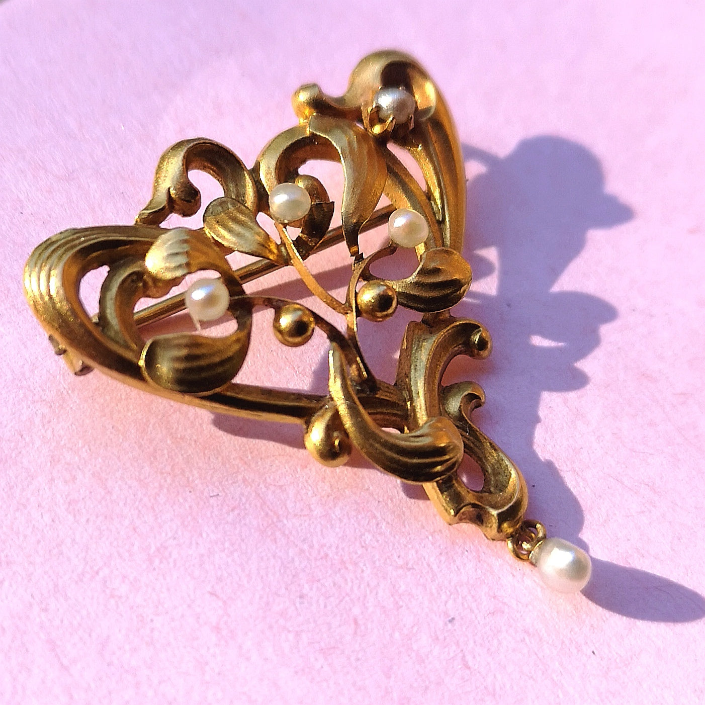 The Art Nouveau mistletoe gold and pearl brooch - Medea's Mix